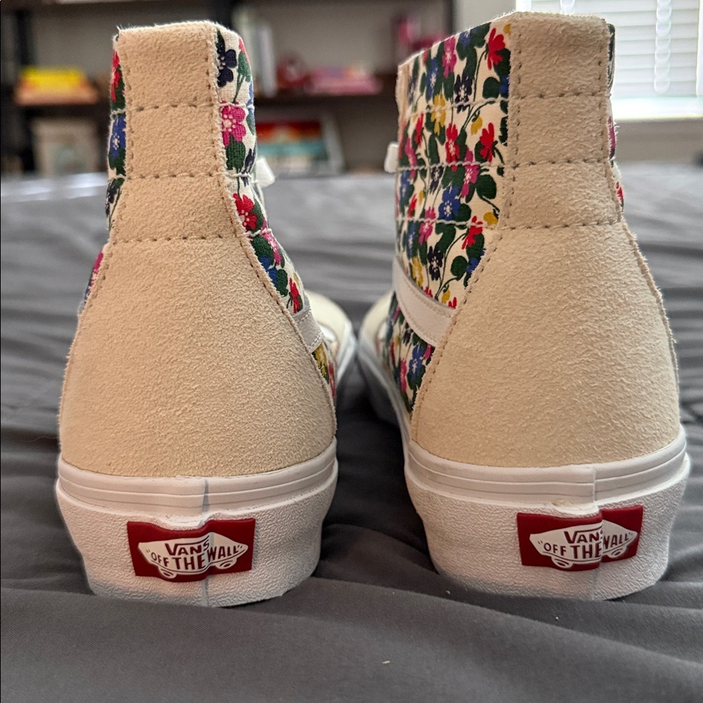 Vans WMNS Sk8-Hi Tapered Floral White Sneakers NEW 8.5 - Picture 4 of 6